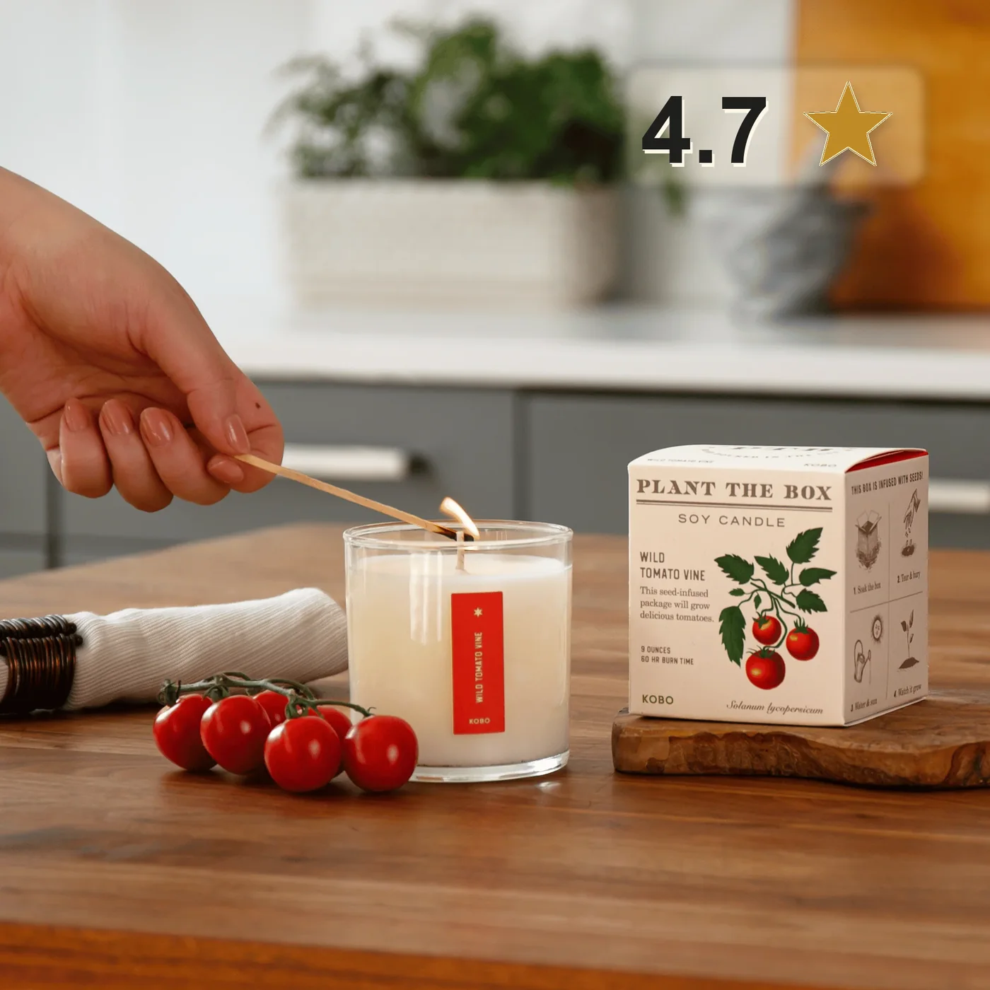 Lifestyle shot enriched with a 4.7-star rating